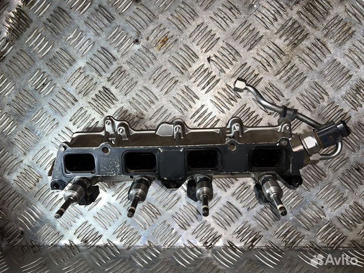 Форсунка топливная Volkswagen Tiguan 1.4 caxa cav