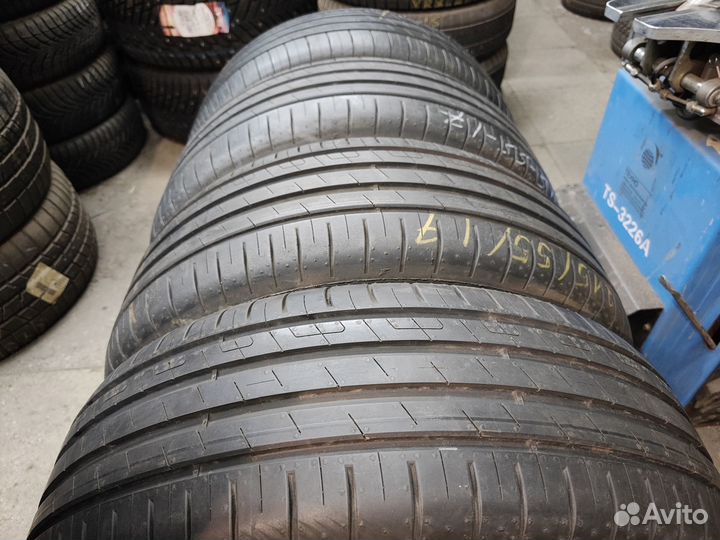 Goodyear EfficientGrip Performance 215/55 R17 98W