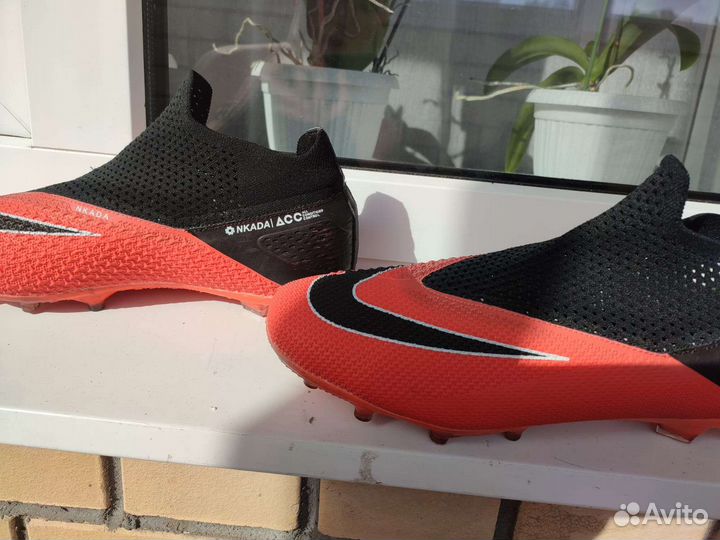 Футбольные бутсы