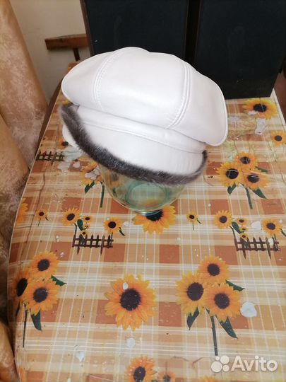 Берет с шарфом