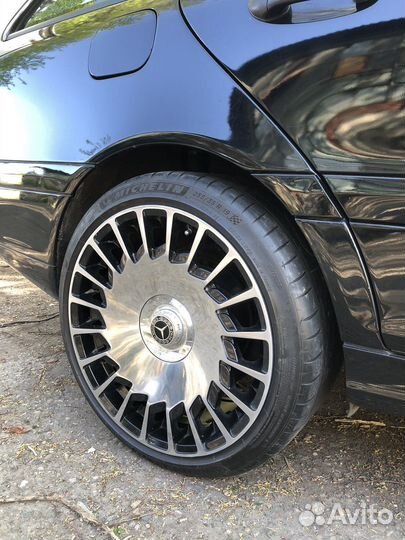 Колеса на mercedes r19 разноширокие