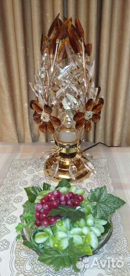 Настольный светильник