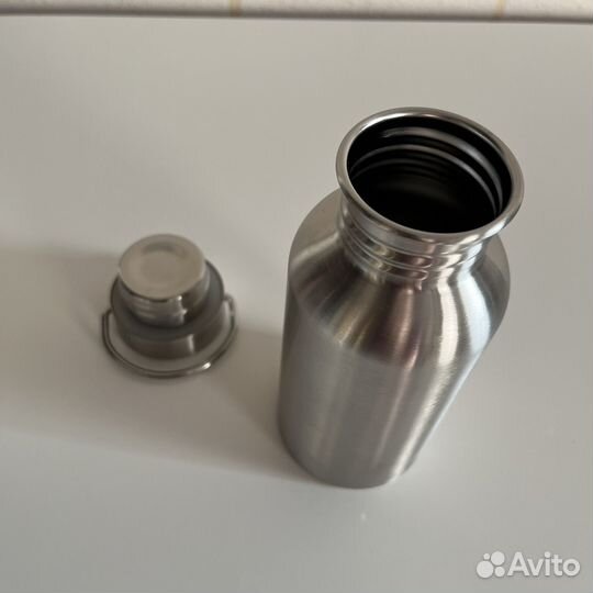 Бутылка для воды металлическая