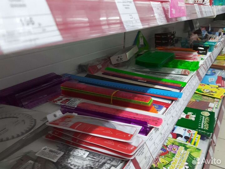 Канцелярия ручки карандаши тетради ранец бумага