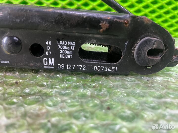 Домкрат Opel Corsa D 2008