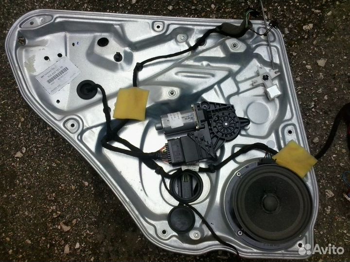 Skoda superb стеклоподьемник задний левый