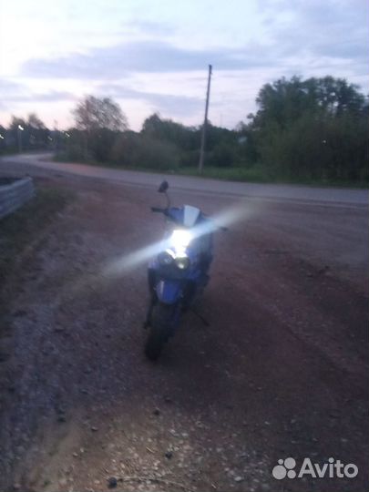 Продам скутер 80 кубов,торг,документов нет