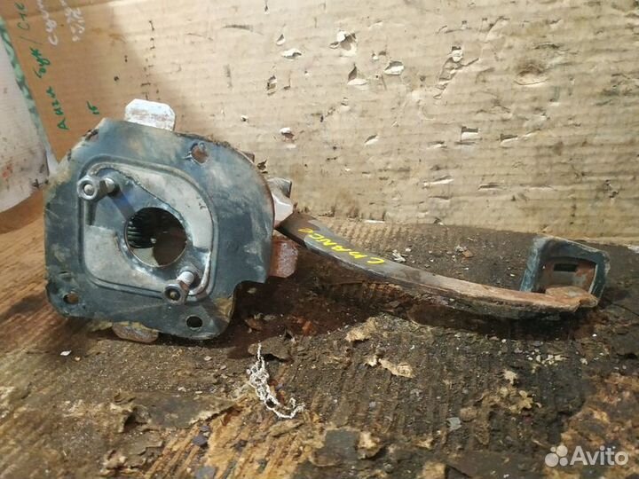 Педаль тормоза Zaz Chance