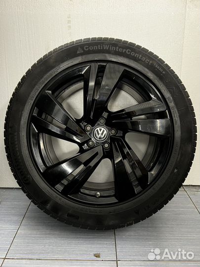 Оригинал.Volkswagen Touareg 285/45r20
