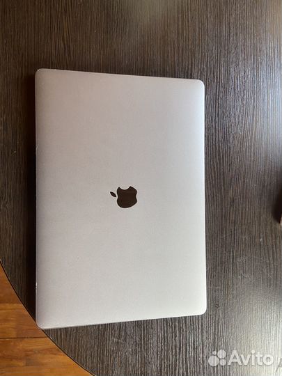 Apple MacBook Pro 15 2016