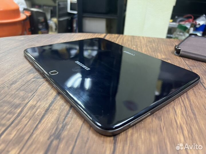 Планшет Samsung Galaxy Tab 3 10.1 P5200 3G