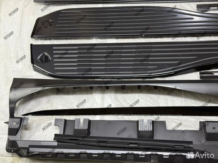 Mercedes Benz GLS X167 Пороги Maybach 1:1 Черные