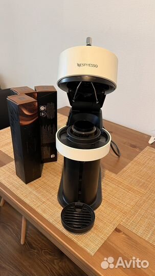 Кофеварка Nespresso Vertuo