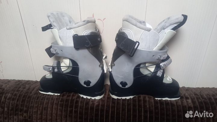 Горнолыжные ботинки