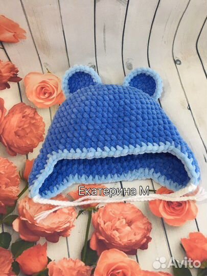 Детские шапочка и пинетки