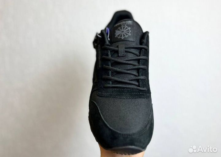 Кроссовки Reebok комфортные