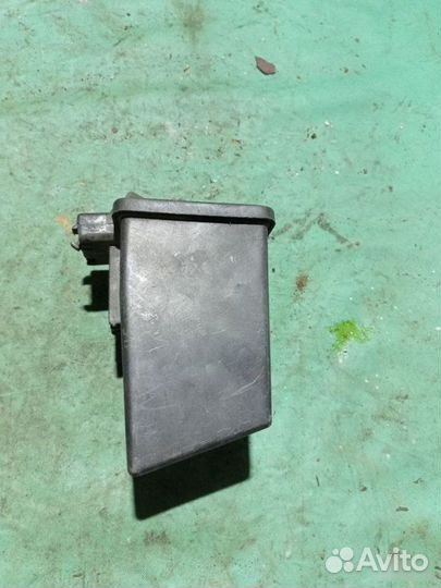 Резонатор воздушного фильтра Ford Focus