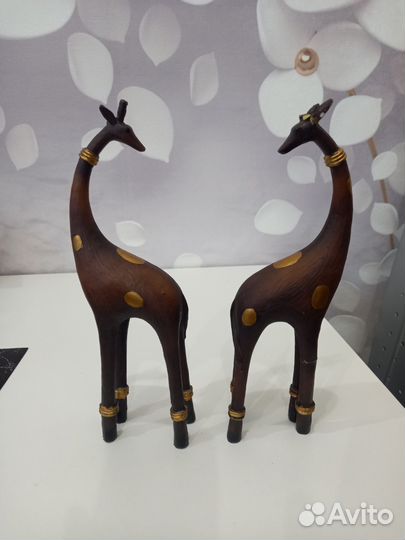 Статуэтка жираф
