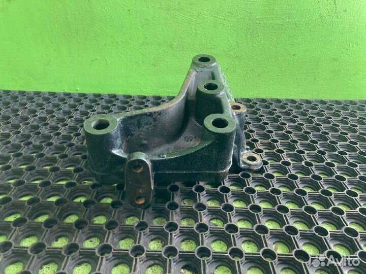 Кронштейн MAN TGX