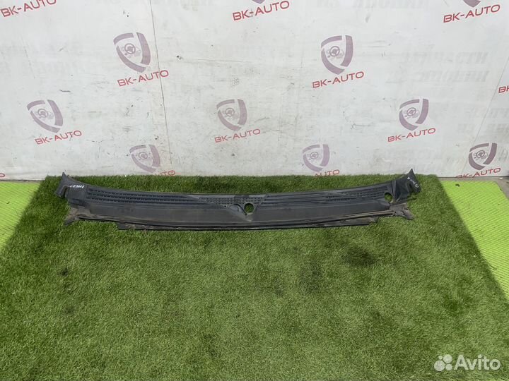 Жабо Cadillac Escalade GMT900