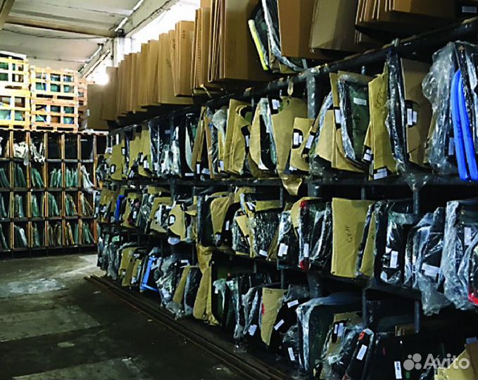 Стекло боковое опускное для Daihatsu левый руль