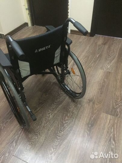Коляска инвалидная