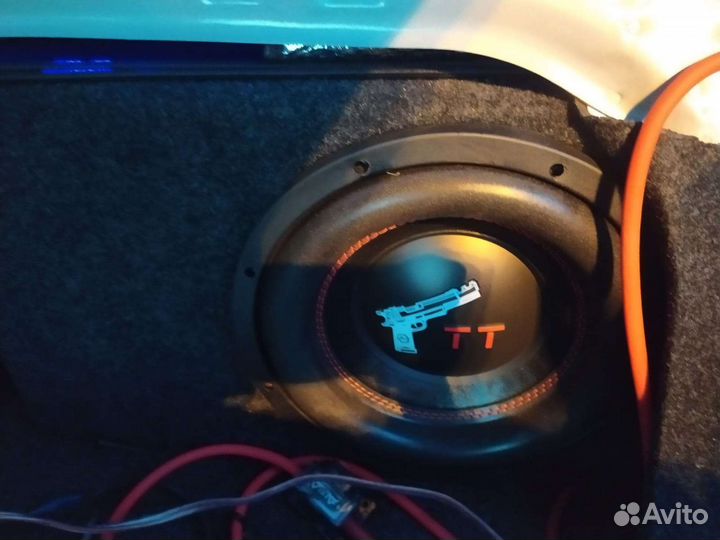 Сабвуфер в машину