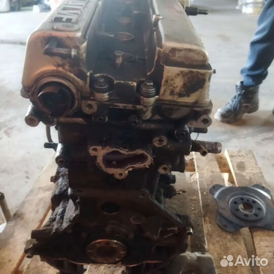 Двигатель Mitsubishi 4G63 в разбор