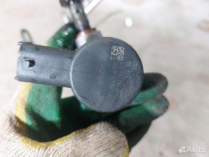 Топливная рампа Kia Sorento 2 XM