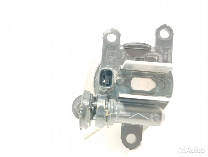 Фара противотуманная левая Mitsubishi Outlander