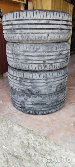 Nokian Tyres i3 215/50 R17