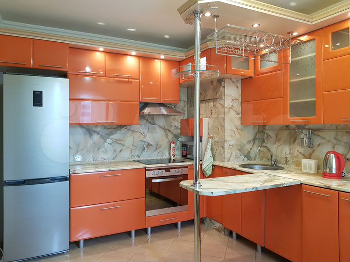 2-к. квартира, 64 м², 7/10 эт.