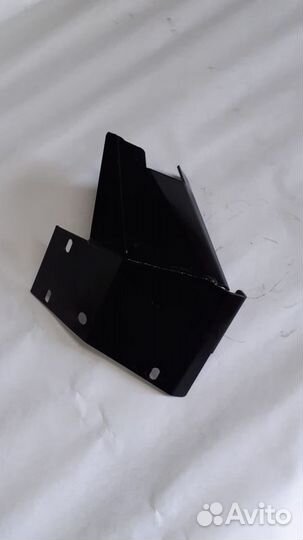 501245 Защита левая Герингоф Geringoff