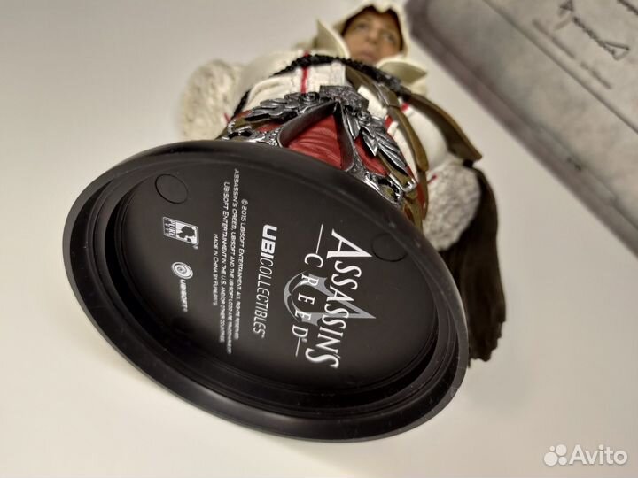 Бюст Ezio