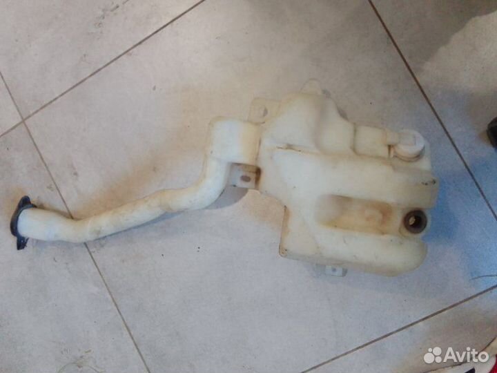 Бачок омывателя Ford Explorer V