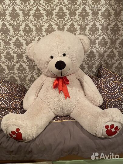 Плюшевый медведь