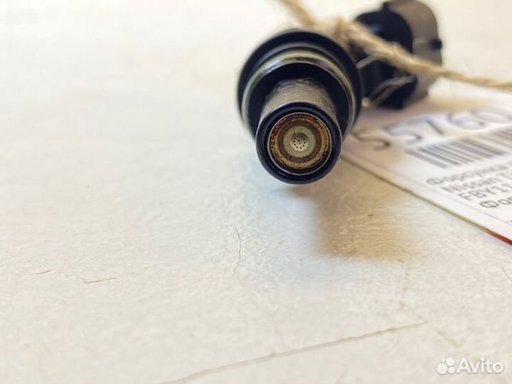 Форсунка топливная Nissan Tiida C11 HR15DE