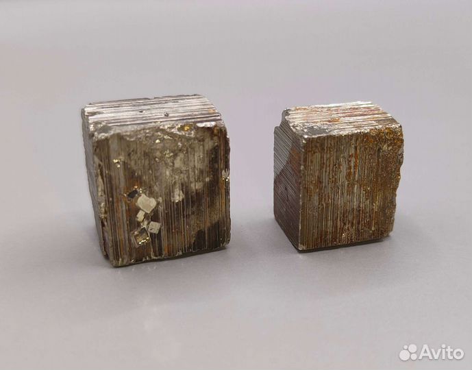 Набор: кубики пирита (2 шт), Россия / Минералы