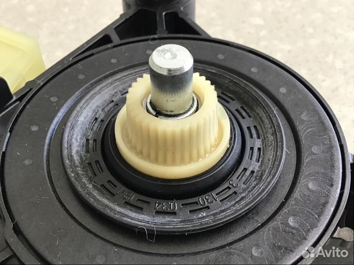 Моторчик стеклоподъемника Skoda Kodiaq 2017