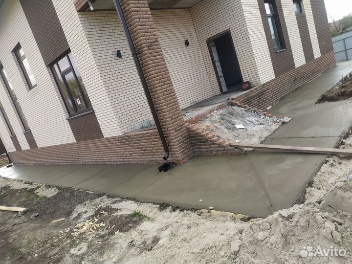 Бетонирование площадок Дорожек Заездов/Отмостка