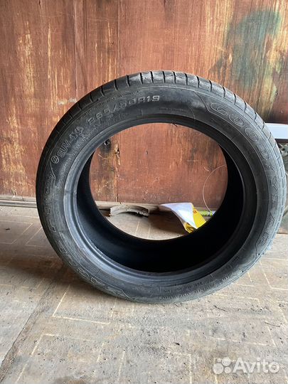 Goodyear Eagle F1 Asymmetric SUV 4x4 255/50 R19
