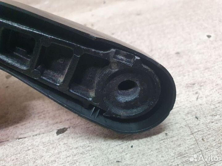 Поводок заднего дворника Mercedes-Benz Vito W639