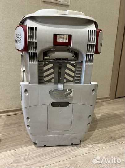 Автомобильное кресло britax romer