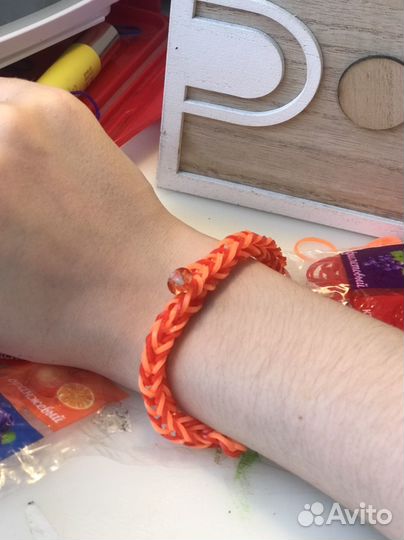 Браслет из резинок