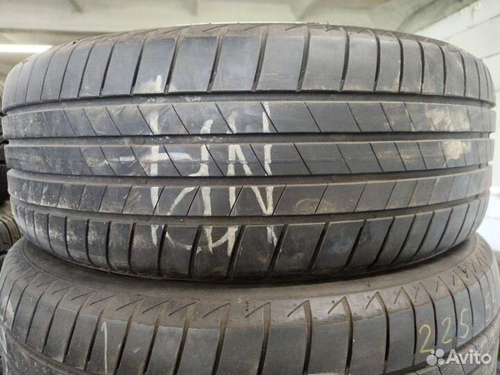 Bridgestone Turanza T005 225/55 R19 Y