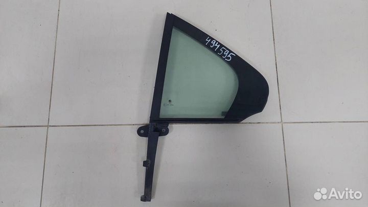 Стекло двери задней левой форточка Skoda Rapid 201