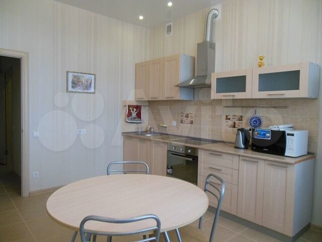 2-к. квартира, 75 м², 8/10 эт.