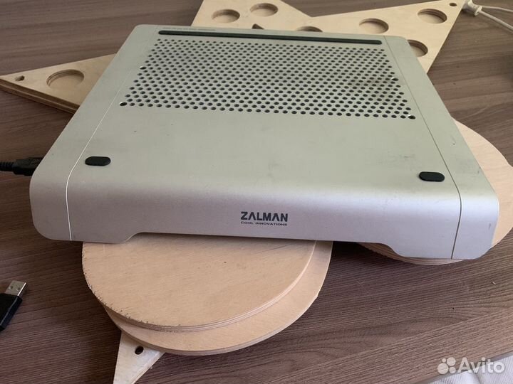 Охлаждение ноутбука Zalman