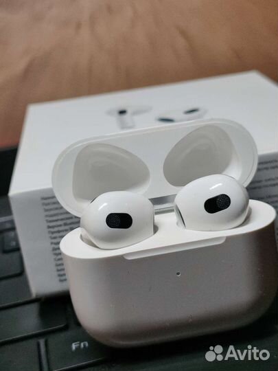 Беспроводные наушники Apods 3