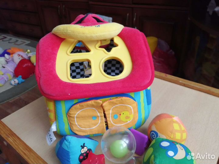 Обучающий домик-сортер